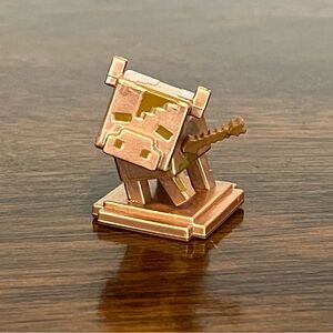 Minecraft Mini Figure Achievement Series 16 Cow Tipper Bronze Trophy